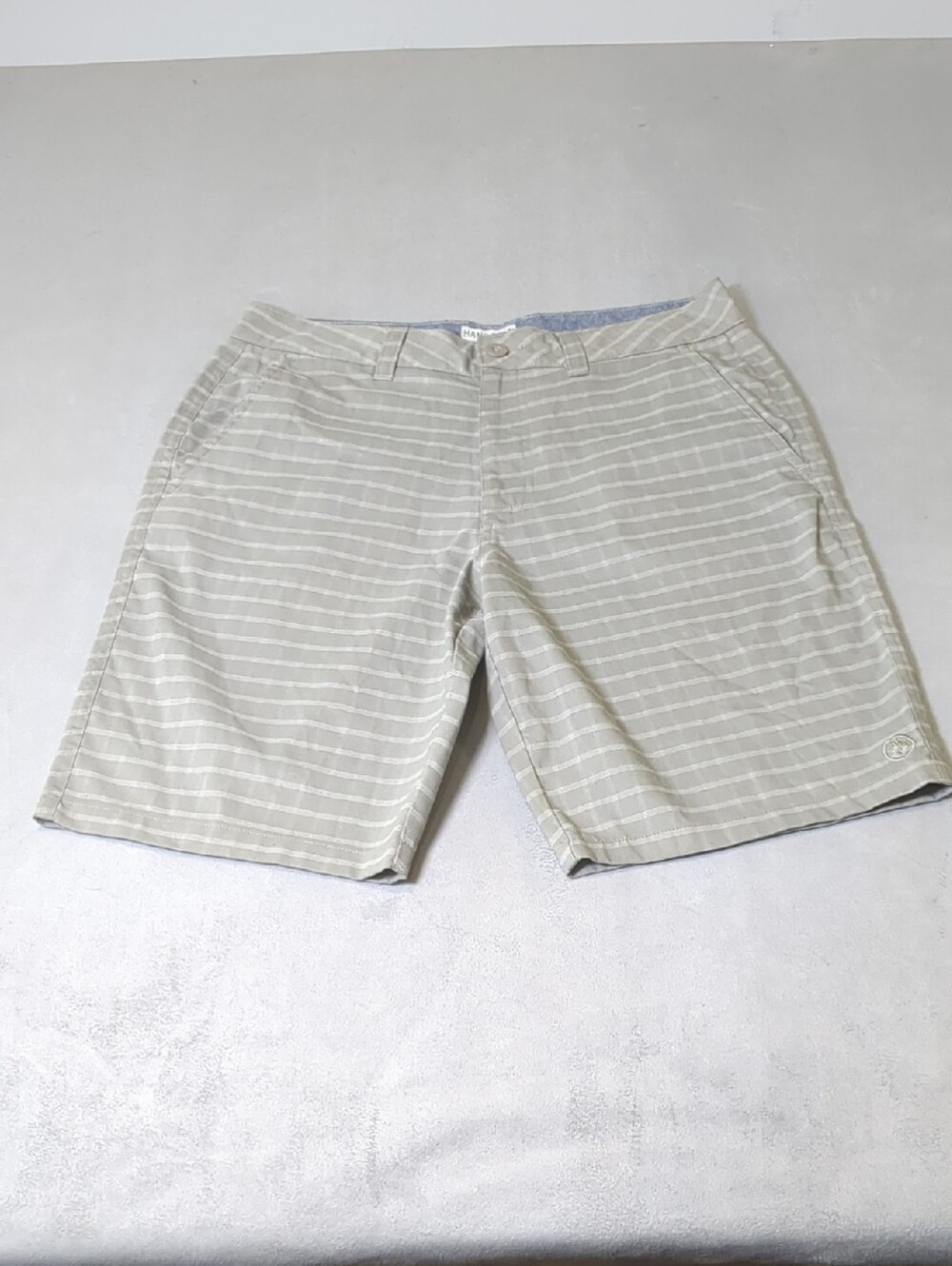 Hang Ten Men's Khaki Micro Stripe Flat Front Stretch Walk Shorts Size 32